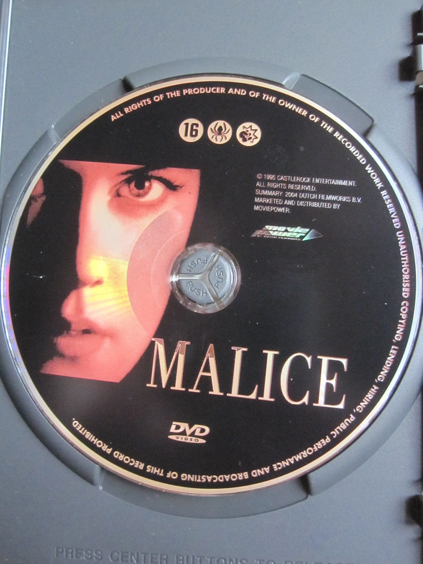 Malice (1993)