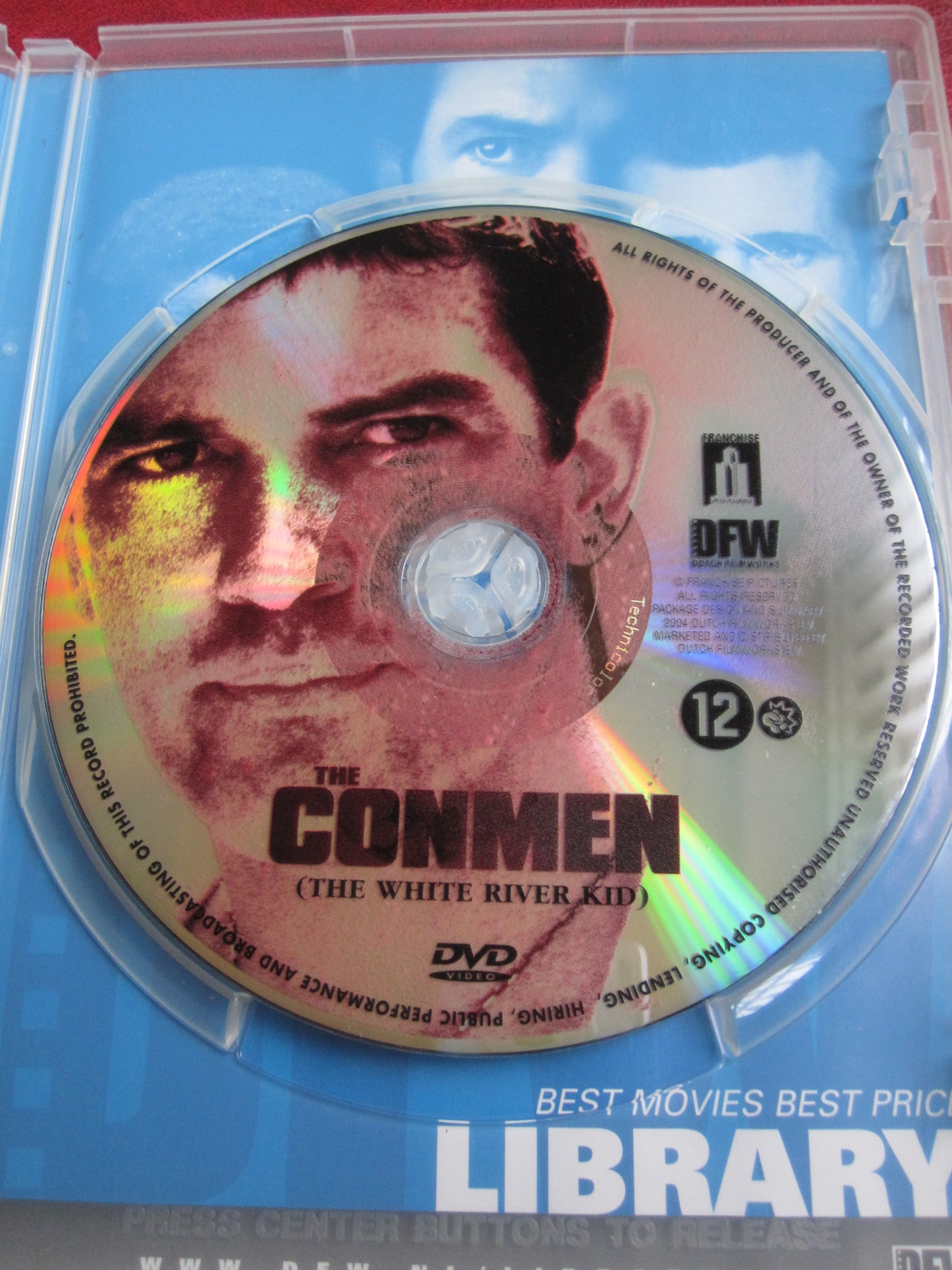 Conmen