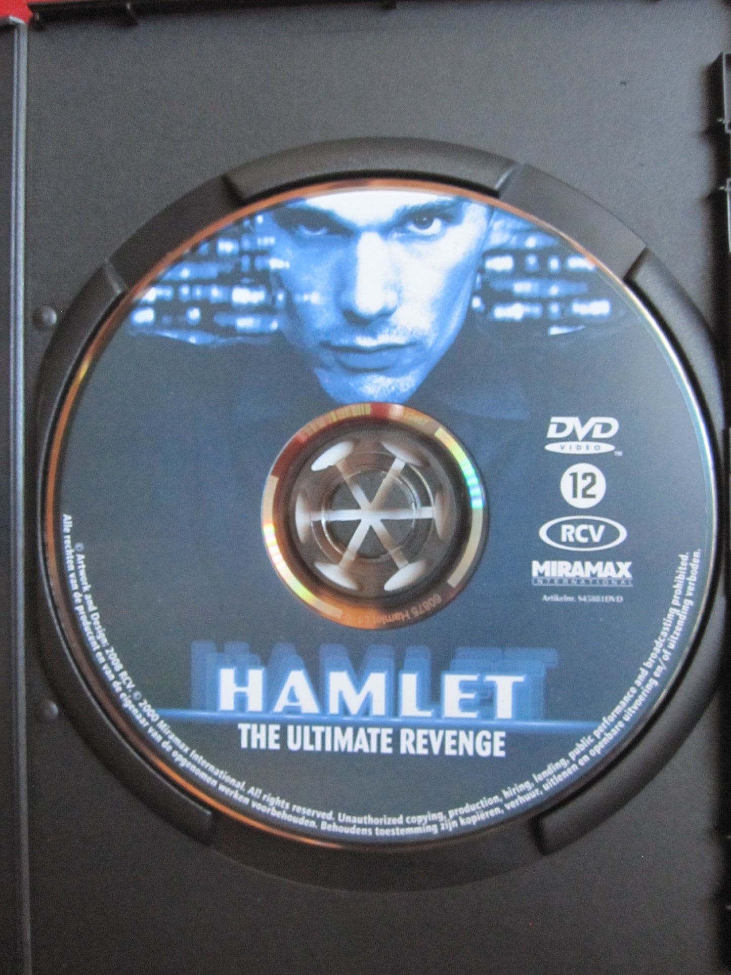 Hamlet - The Ultimate revenge (2000)