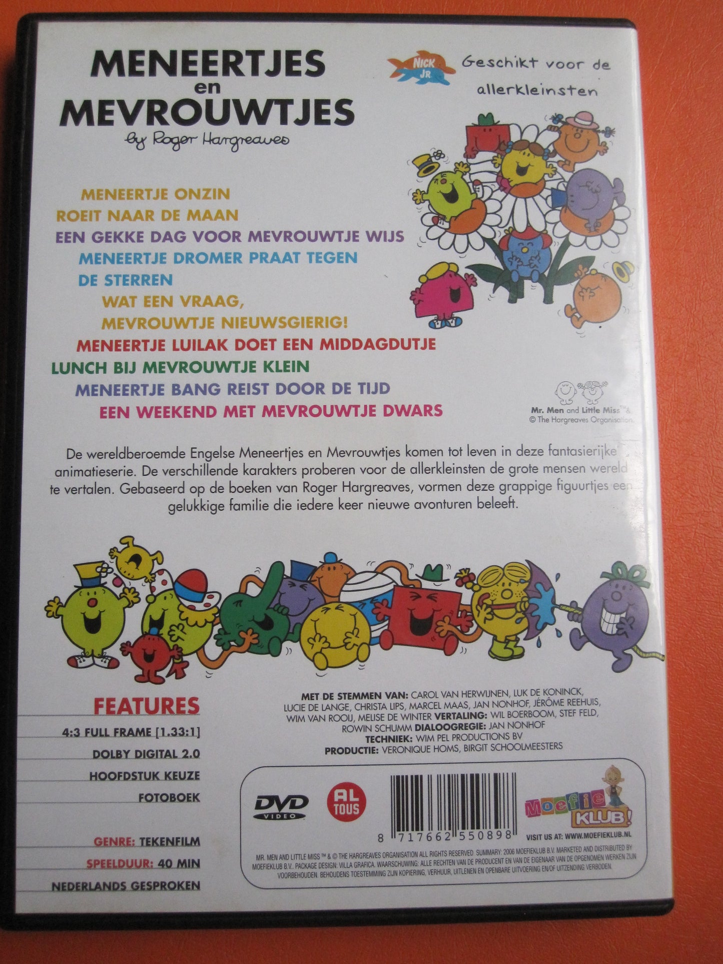 Meneertjes en mevrouwtjes Meneertje onzin roeit naar de maan