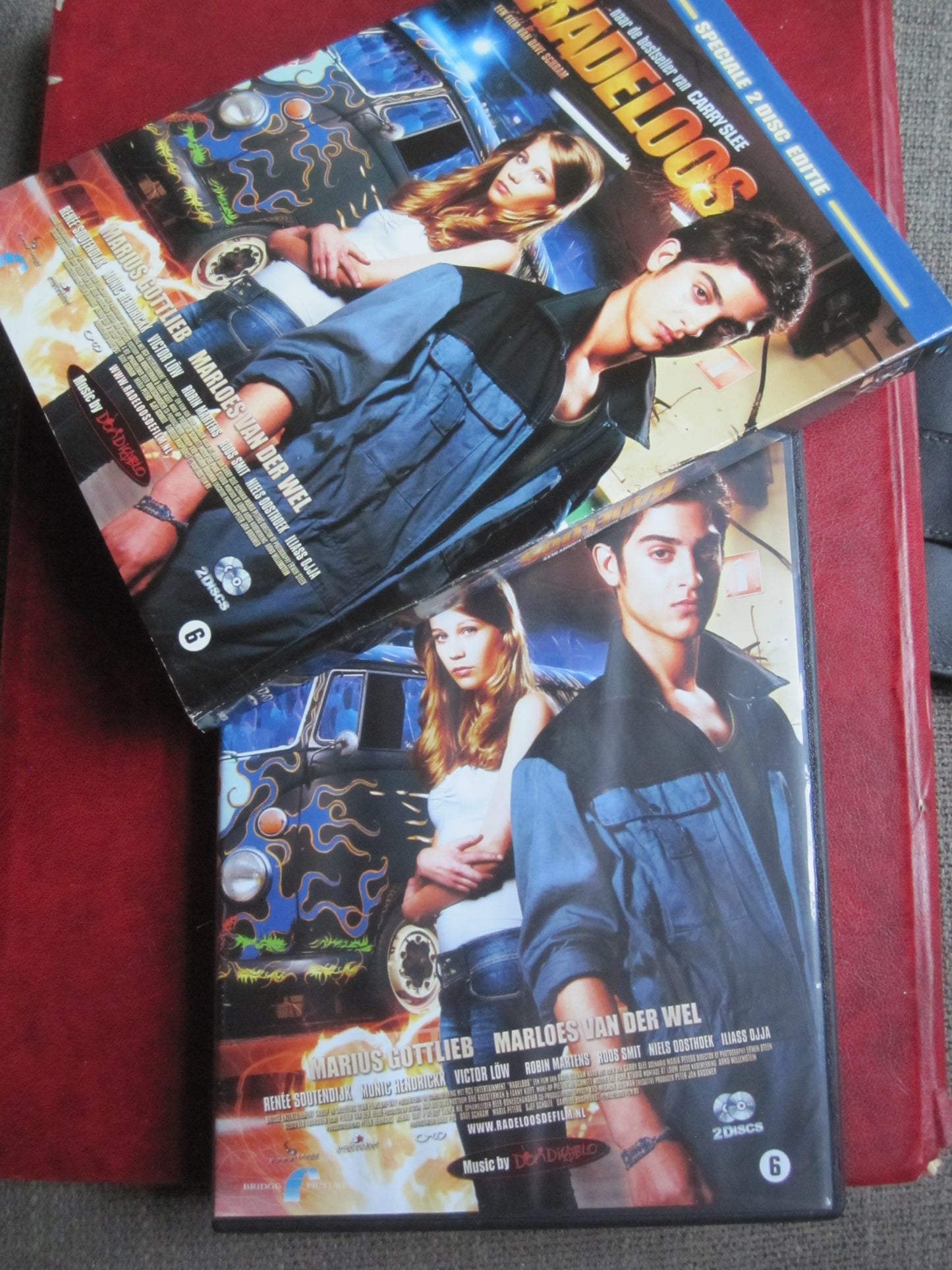 Radeloos (2008) 2 disc